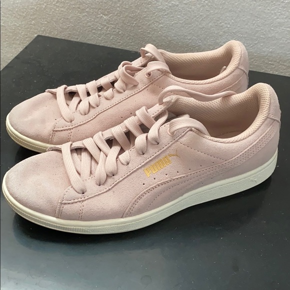 Puma Shoes - Puma pink suede shoes